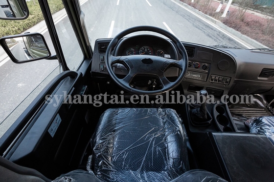 پرسنل کریر 4x4 آفرود کامیون 4x4 AWD درایو جلو موتور 6 سیلندر 190 اسب بخار