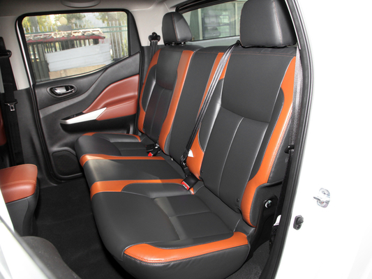 تایر R18 4WD SUV Vehicles City Cargo Pick Up Truck 200 - 300Nm فاصله بین دو محور