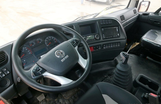 China Cummins Engine Euro 2 Emission Van Cargo Truck Transport GVW 16-20Ton 4x2